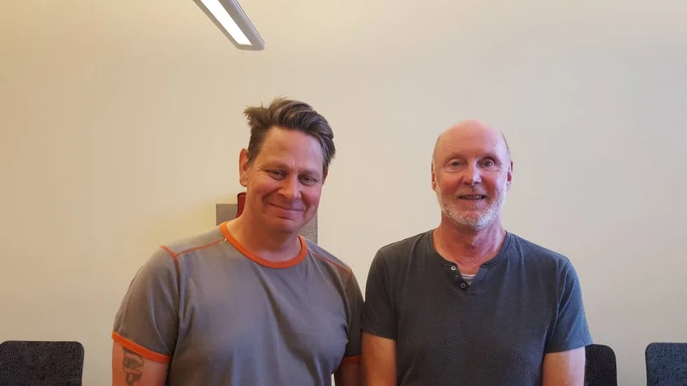 Markus Krans och Sören Lövgren från Frivilliga resursgruppen hade mycket att göra under fredagen. Många hörde av sig och ville hjälpa till vid bränderna i Norrbotten.