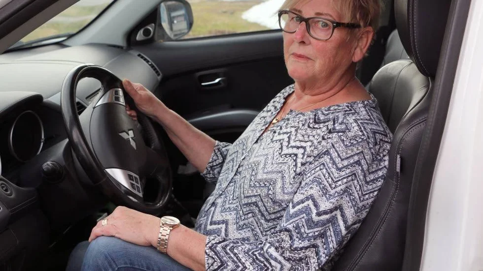 Anna-Greta Fältmarks bil ska ha gått på export. Men hon kan ändå sätta sig bakom ratten i den i Hemmingsmark.