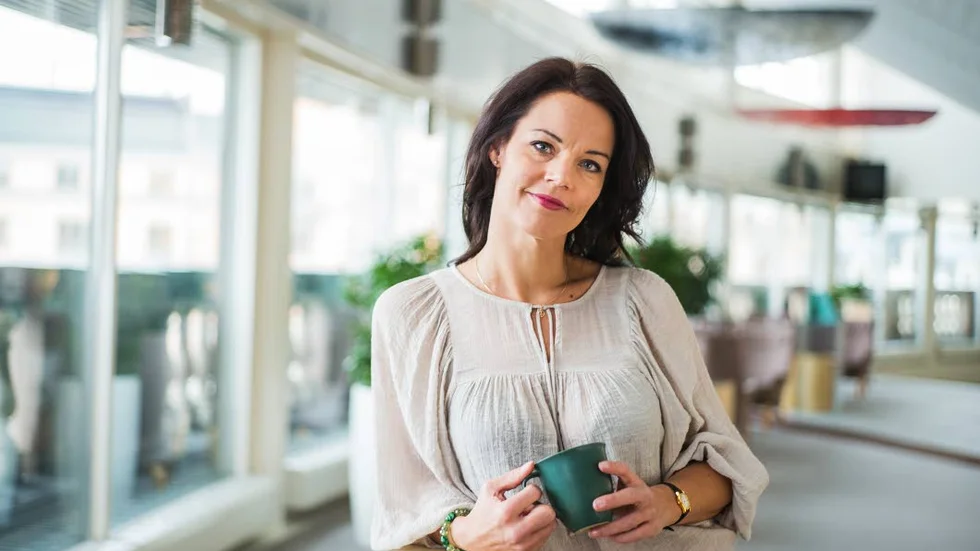 Veronica Palm har skrivit "Systerskap – En feministisk idébok".