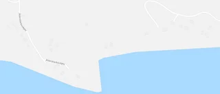 Nya ägare till fastigheten på Åldersbäcksvägen 10 i Västervik - 4 600 000 kronor blev priset
