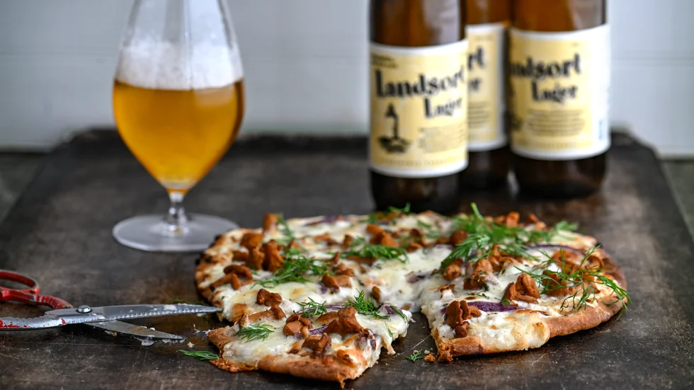 Restaurangen beskriver sin meny som lyxig italiensk mat med napolitanska pizzor och pasta. 