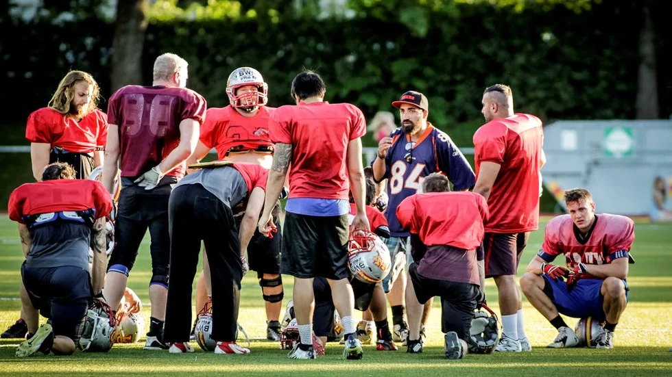 Harmoni. Headcoachen menar att det är spelarnas jobb och förtroende för varandra som tagit laget till final.