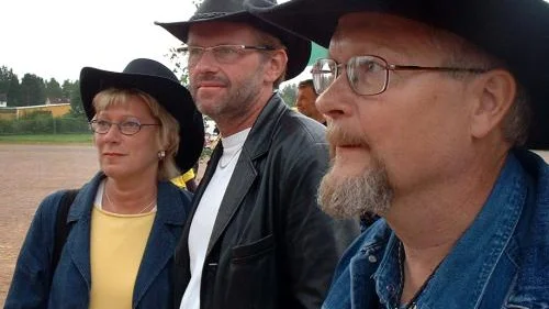Anette Lundqvist, Sten Fröjd och Roger Adolfsson släppte loss sina cowboydrömmar och diggade till Cosmos Cowboys. Bild: CARL-JOHAN LARSSON