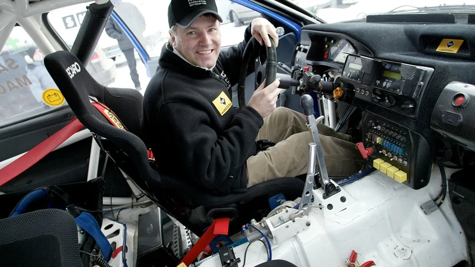 Jari Saarinen har tävlat färdigt i ÖÖM och satsar på SM-serien och Supercupen i stället. Han hoppas vara med och slåss i SM-täten när det blir dags för final. I Östgötarallyt. Bild: PETER JIGERSTRÖM