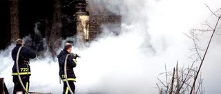 Bostadshus totalförstört i brand