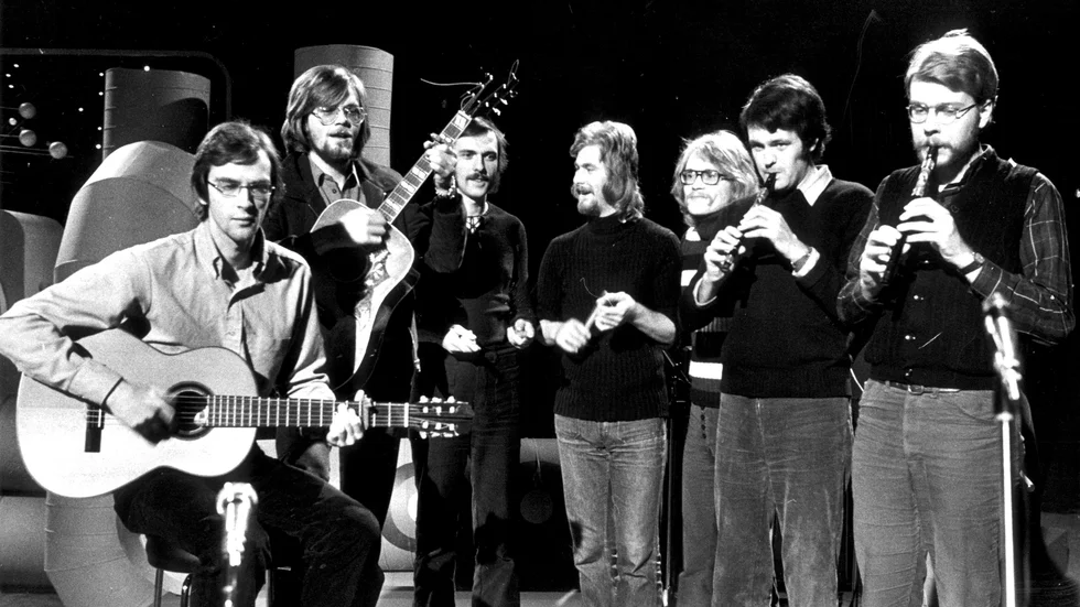 Vem kan man lita på? undrar insändarskribenterna. Precis som i proggbandet Hoola Bandoola gjorde i låten med samma titel på 1970-talet.