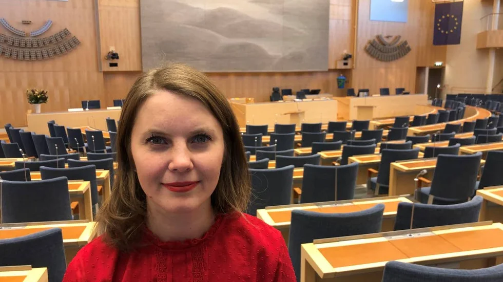 Ida Karkiainen, Haparanda, är ny ledamot i riksdagens konstitutionsutskott, KU. Mediepolitiken är ett av de ämnen som engagerar henne.↔