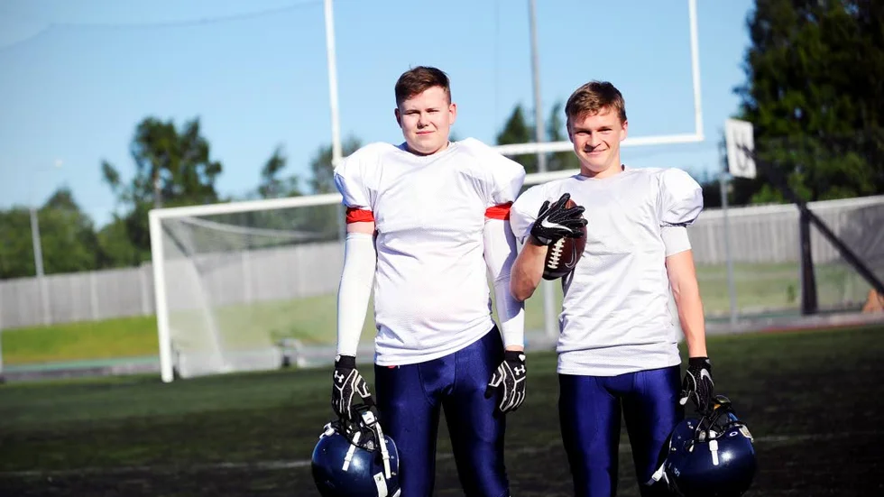 Jack Aspenfjäll och Gustav Risto-Nordberg, Luleå Eskimos, drömmer om att kunna leva på att spela amerikansk fotboll.