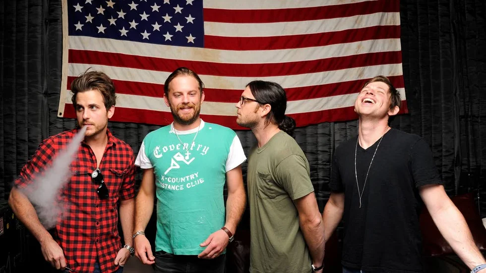 Nashville-kvartett. Kings of Leon består av bröderna Jared Followill, Caleb Followill, Nathan Followill och deras kusin Matthew Followill.