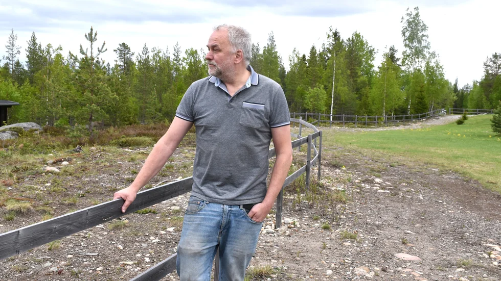 Mikael Bergmark blev av med sin sko på ett ovanligt sätt.