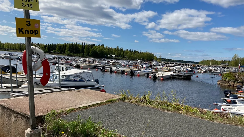 Kalix kommun säljer Marahamns småbåtshamn till Marahamns väg- och hamnförening. Nu väntar en del investeringar i området.