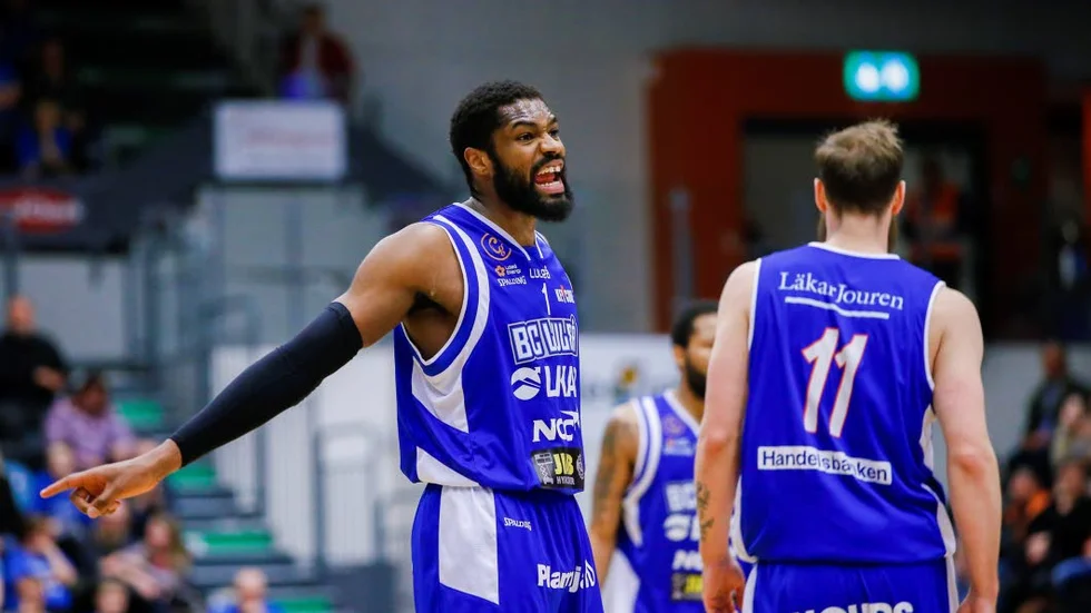 Prisad. Quinton Upshur prisades inför matchen som ligan bäste försvarare.
