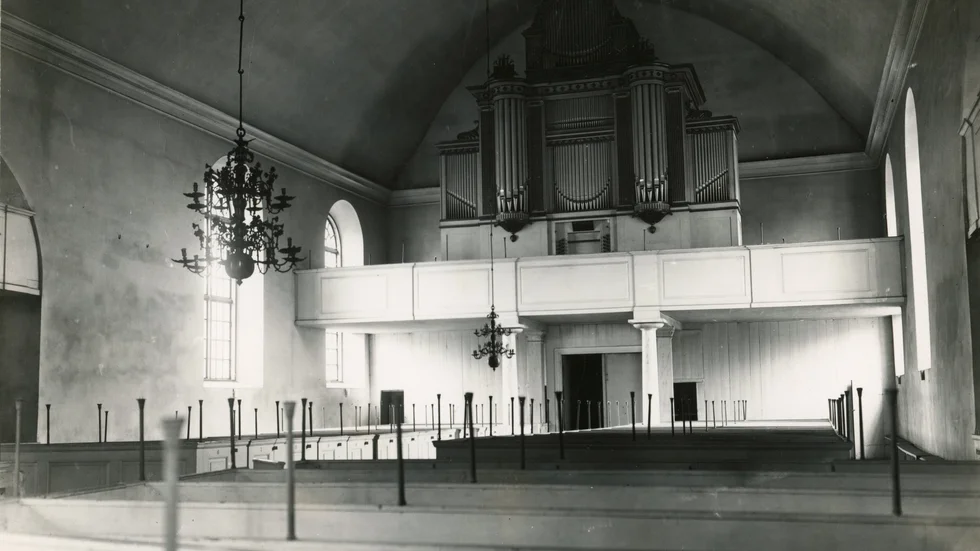 S:t Johannes kyrka före ombyggnaden till hörsal. Foto från Norrköpings stadsarkiv.
