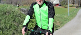 Cykel-Anders fyller 70 – men rullar vidare på vägarna