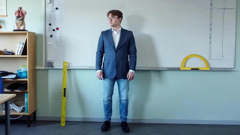 Rasmus Häggkvist är född i Buddbyn och har gått grundskolan i Boden. "Jag sökte sedan till Rymdgymnasiet i Kiruna. Det hade en spetsad utbildning jag gillade."