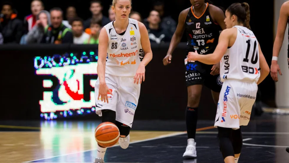 Central. Jelena Antic var själv en viktig pjäs i segern men hyllade hela laget.