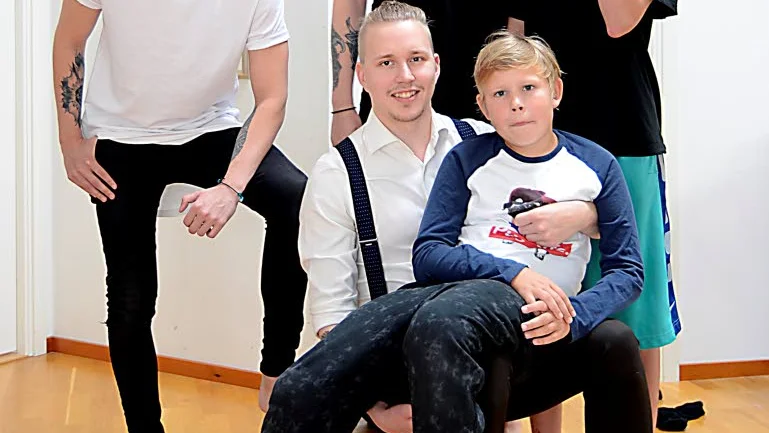 Max och bröderna. Övre raden: Ludwig, max och Teo. Sittande: Adam och Vilgot.