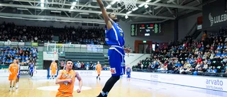 Här är alla bilder från basketfesten