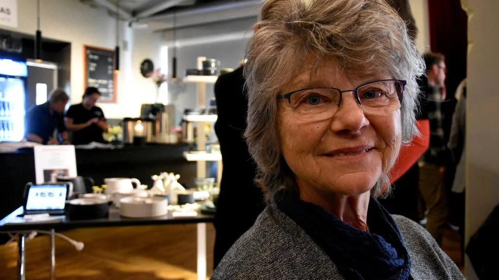 Lena Alheim arbetar ideellt med Svensk forms Norrbottensavdelning. Avdelningen utsåg i år Sámij åhpadusguovdásj, Samernas utbildningscentrum, till årets formbärare i Norrbotten.