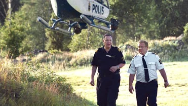 Länspolismästaren Lars Engström (th), här tillsammans med Bo Andersson, är den som slutligen avgör hur länge sökandet efter Mikael Sjöqvist ska pågå. Bild: TORD OLSSON