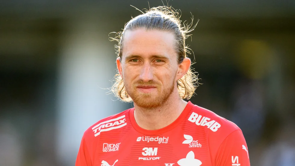 "Jag trodde den var på väg in", säger Hampus Näsström om Oscar Janssons fantomenräddning.