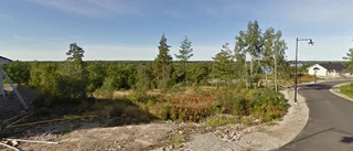 795 000 kronor blev priset när fastigheten på Körsbärsstigen 11 i Piperskärr, Västervik bytte ägare