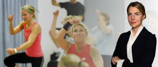 Det svenska föreningslivet har långsamt strypts från två håll