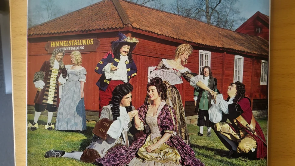 Stadsteatern på Himmelstalund förr, när man spelade teater i Brunnssalongen i bakgrunden.