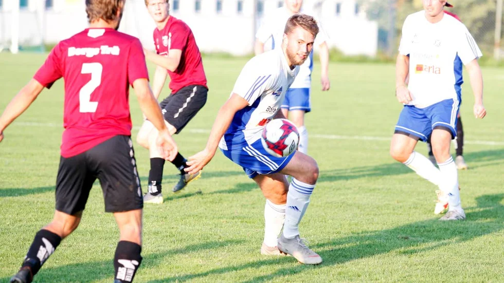 Ljungsbro och Borensberg lockade folk i derbyt.
