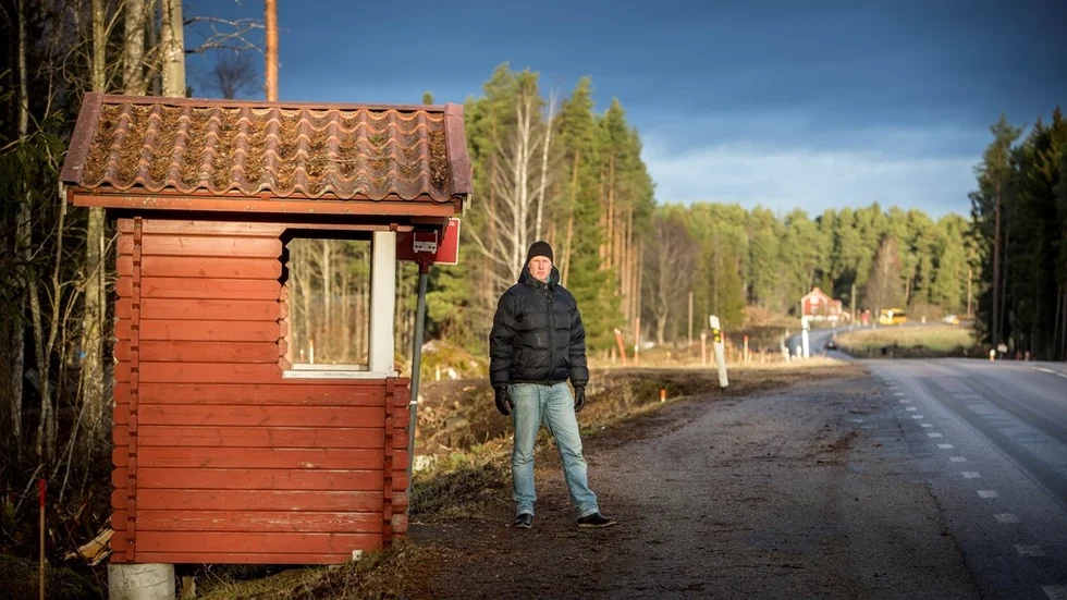Mikael Ahlbom. UL vill ta bort busshållplatser på 811:an mellan Uppsala-Östhammar-Öregrund. Furuby.