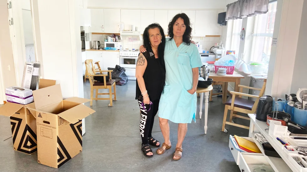 Kollegorna, enhetschefen Eila Hiljanen och Maria Lidberg är de sista som är kvar. De stänger nu Fjällgården efter att ha haft boendet som arbetsplats i många år.