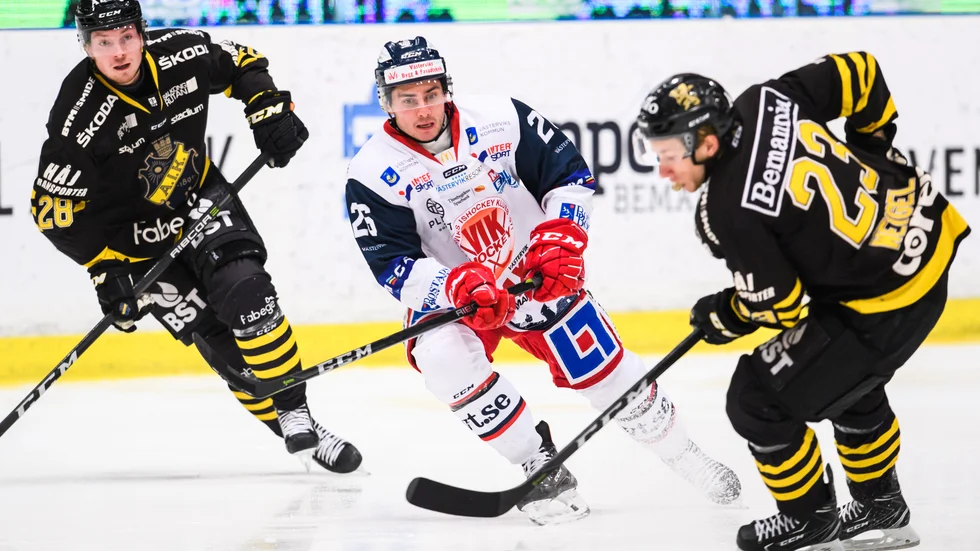 Darren Nowick uppges ha gjort sitt i VIK.
