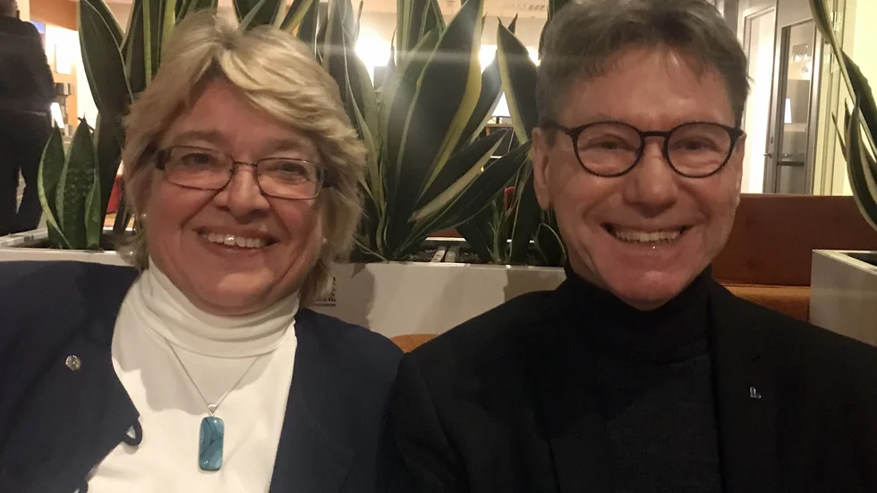 Sverige framställs ibland som ett land som står vid kollapsens rand. I sin bok "Vår bästa tid är nu" hävdar Järnforsenbördige Martin Ståhlgren att den verklighetsbeskrivningen inte stämmer.