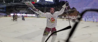 TV: Se Ais-spelarna fira med fansen