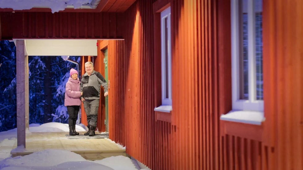 Paret framhåller vikten av byaföreningen och sammahållningen i byn. "Samverkan inom besöksnäringen i byn är en viktig detalj i satsningen, då ett mindre företag inte kan syssla med allt utan behöver samverka med andra företag", säger Per Ågren.