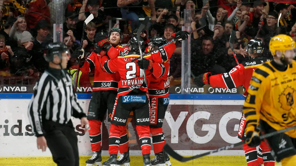 Det tog dryga 48 minuter för Luleå att spräcka Skellefteås nolla. Men när den väl var spräckt kom Luleås 2–0 fem sekunder senare genom Oscar Eklind.