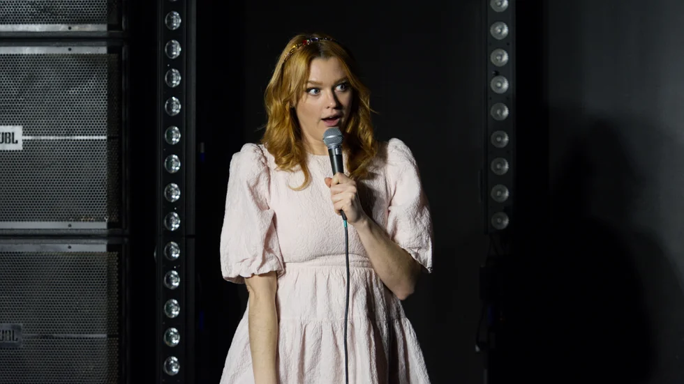 Kirsty Armstrong var kvällens huvudakt på Holy cow när Rummet comedy hade årets sista stand up-kvällen och säsongen kunde inte ha slutat bättre.