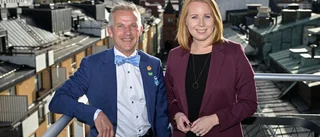 Annie Lööf går in i Astrid Lindgrens värld