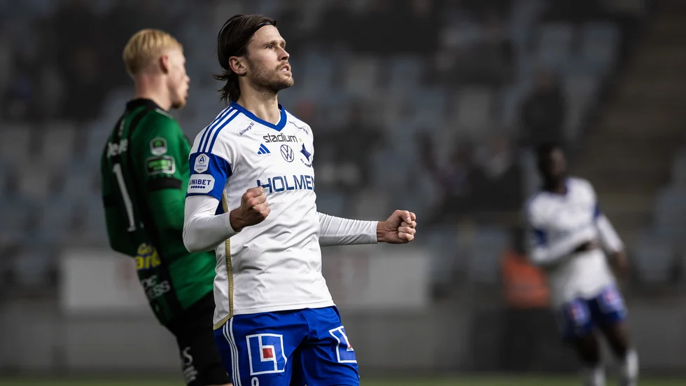 Arnór Traustason jublar efter ett av målen under 2023.