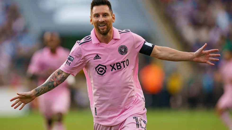 Lionel Messi sköt sitt lag till final.