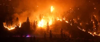 Massevakuering från bränder i Kanadas Kelowna