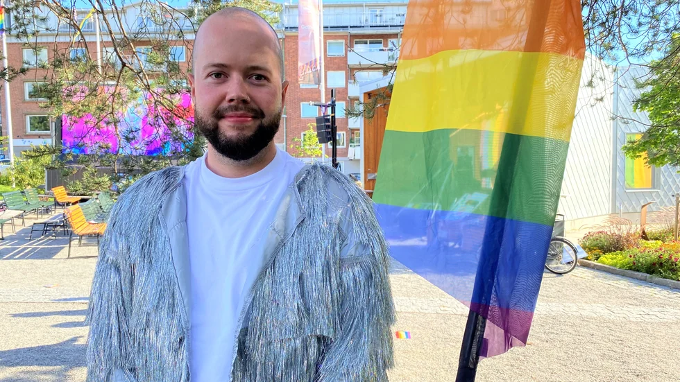 "Det har varit helt fantastisk. Mycket folk och bra väder.Luleå har visat sig från sin bästa sida", säger Joakim Isaksson Markström, ordförande i RFSL Luleå och norra Norrbotten.
