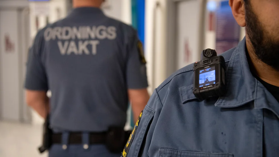 Två ordningsvakter blev attackerade i samband med ett ingripande under midsommarhelgen. (Arkivbild)