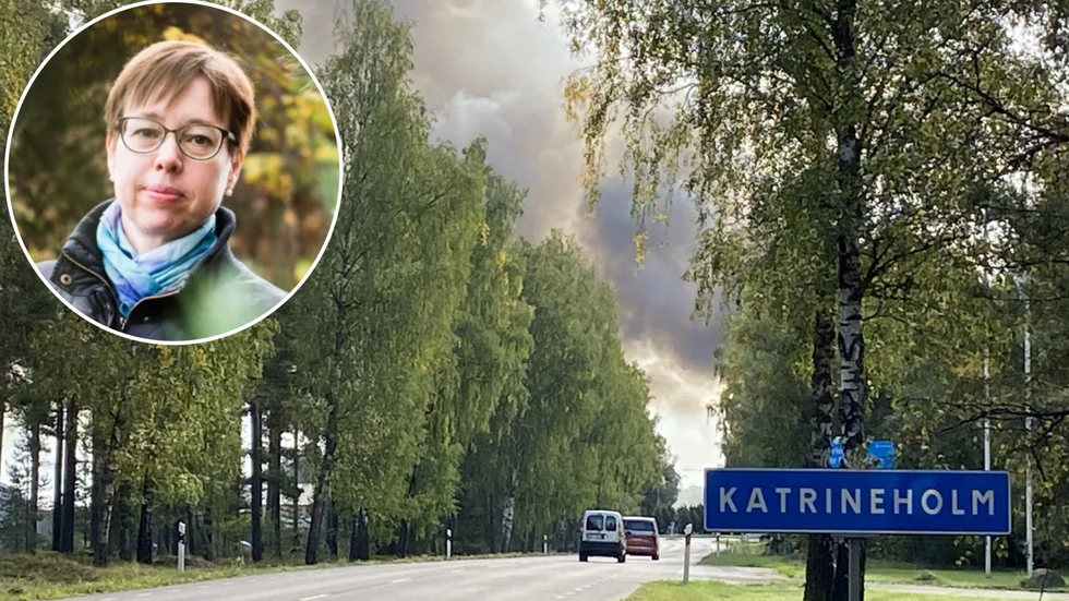 Under och efter helgens storbrand har kommunens miljöinspektörer varit på plats. " I nuläget är det i första hand de akuta frågorna vi hanterar", säger miljöchef Eva Frykman.
