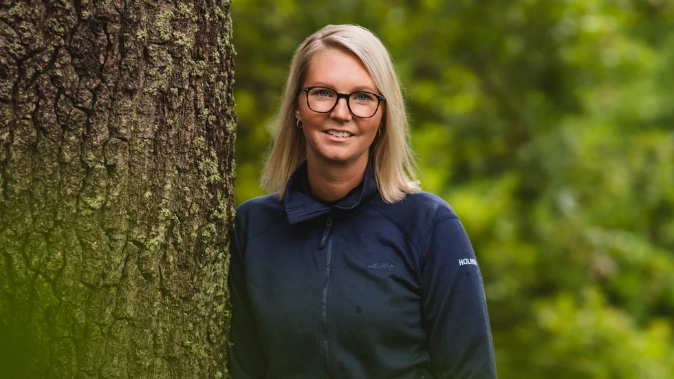 Helene Andersson arbetar som naturvårdsspecialist på Holmen Skog.
