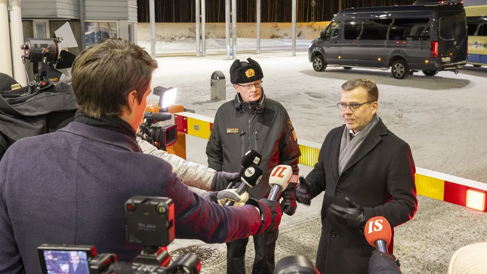 Finlands statsminister Petteri Orpo vid Vartius gränsstation mot Ryssland i måndags.