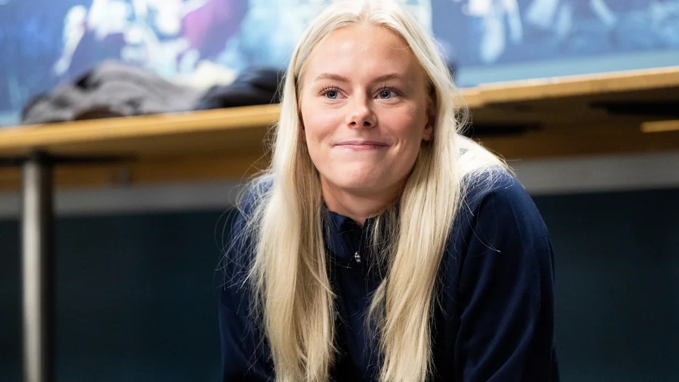 Vadstenatjejen Nina Koppang ska nu göra sitt andrs stora mästerskap. Något som hon ser fram emot. "Jag är samlad men laddad", säger hon. 