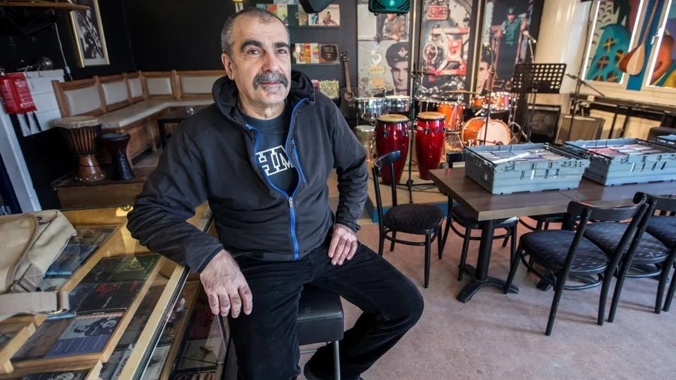 Celal Alparslan satsar på fyra konsertkvällar under rubriken Klubb Hijazz. Juvelen på Stationsgatan är platsen som gäller från och med nu.