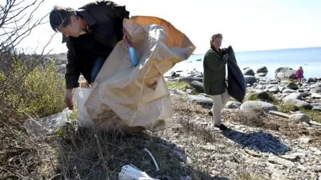 Hans och Lotta Dymling-Berndtssom deltog i Strandstädardagen i sundre och Vamlingbo på påskdagen.
