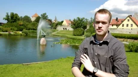 <7GT_Bildrubrik>besviken</7GT_Bildrubrik>. Sven Englund, 24 år, blev utslängd ur Kina i lördags efter att han uppmanat till en aktion för frihet.